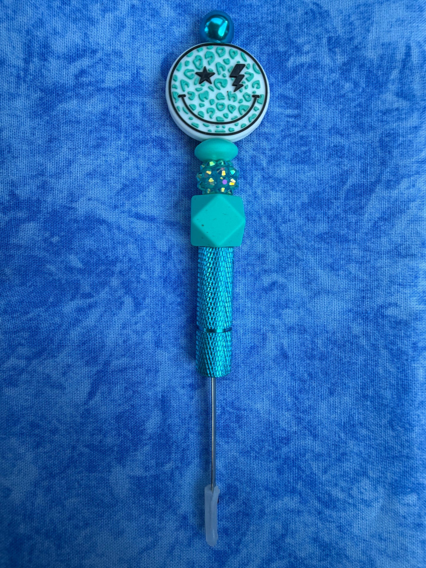 Teal Smiley Face - Beaded Seam Ripper