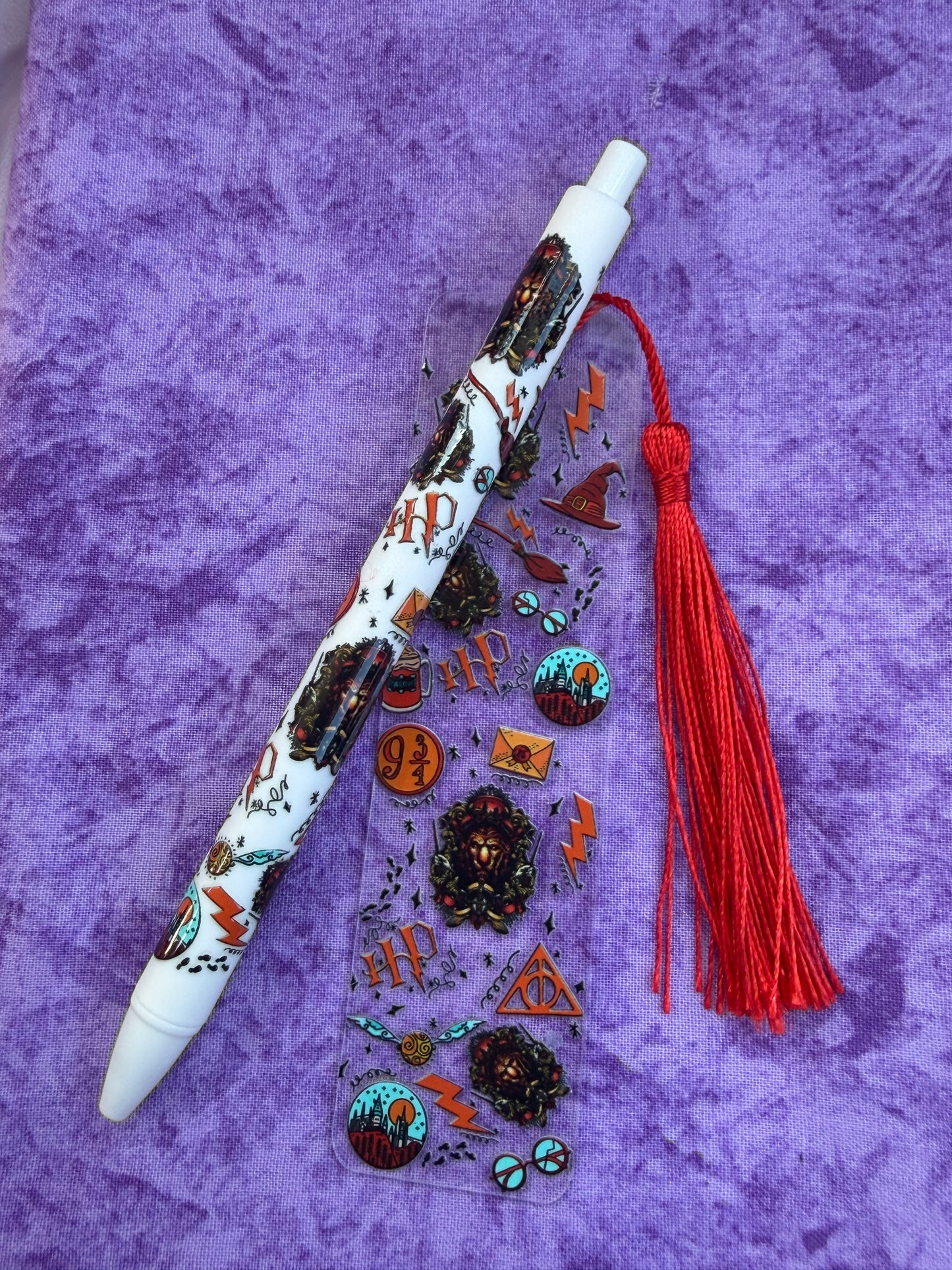 Wizard Kid Red - Pen And Bookmark Set