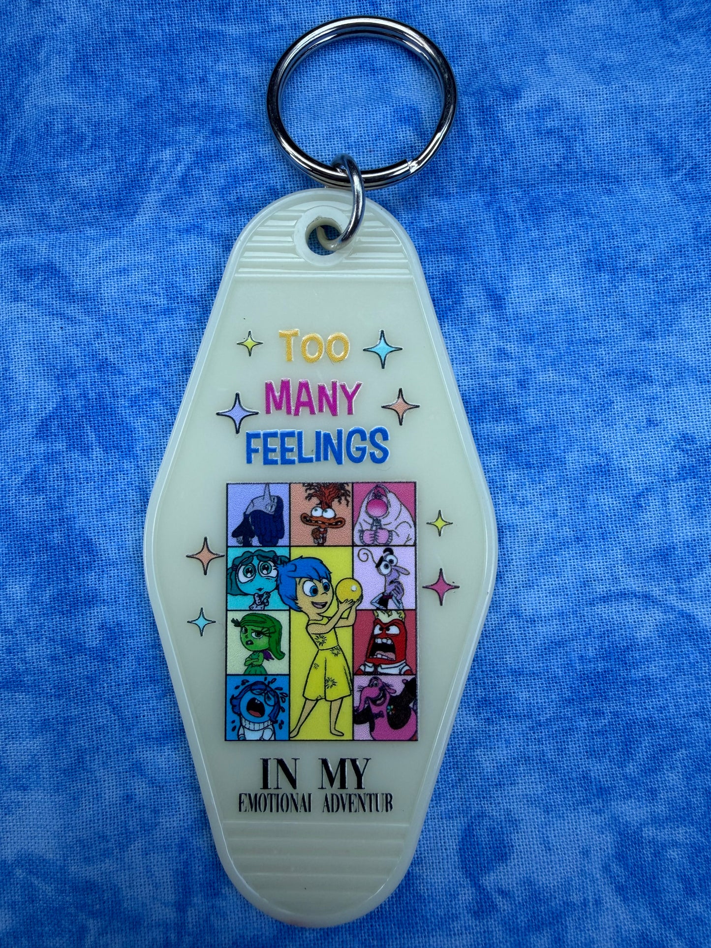 Emotions Group White - Hotel Keychain