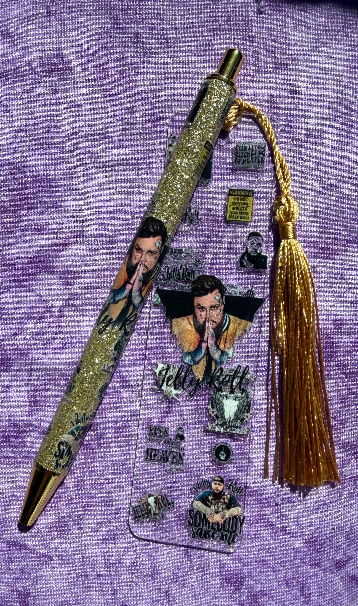 Singer Gold - Pen And Bookmark Set